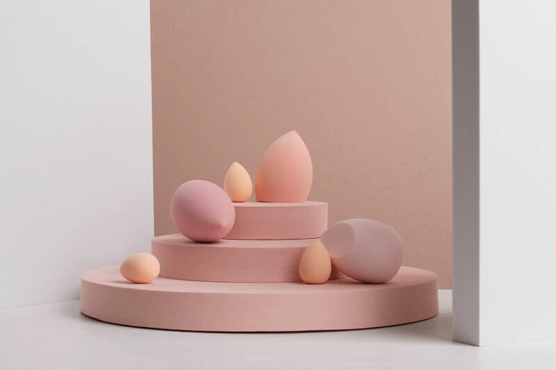 Makyaj Süngeri Nedir ve Çeşitleri Nelerdir?