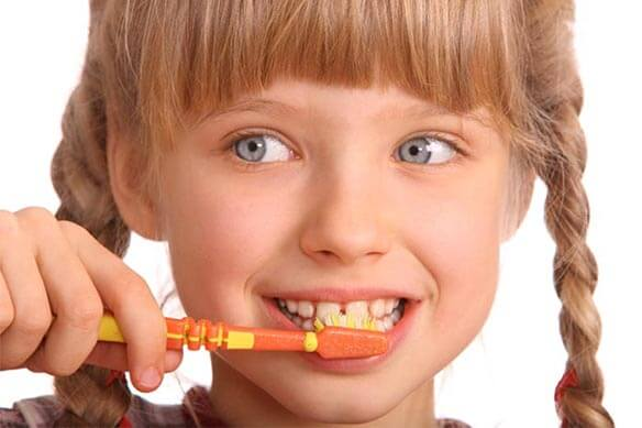Çocuklarda Diş Sağlığı :