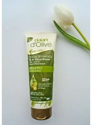 Dalan D'Olive Doğal Zeytinyağlı 250Ml Nemlendirici El ve Vücut Kremi - Dalan