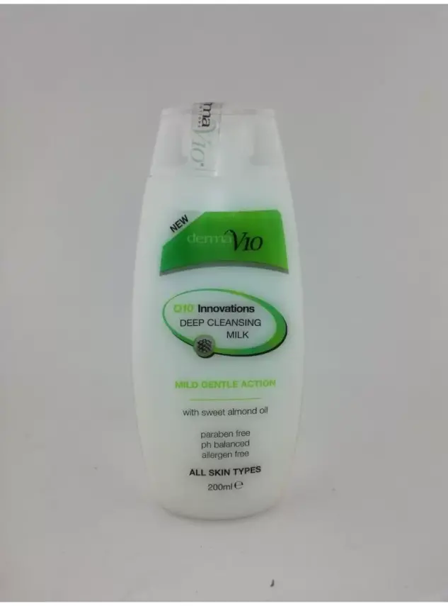 Derma V10 Innovations Deep Cleansing Milk 200ml - 1