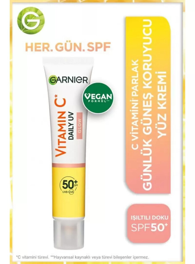 Garnier C Vitamini Parlak Günlük Güneş Koruyucu Fluid Yüz Kremi - Işıltılı Doku - Spf50+ 40 ml - Garnier