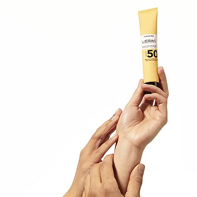 Lierac Sunissime The Velvety Sun Fluid Face SPF50+ 40ml - 3