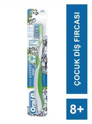 Oral-B Pro Expert Stages Çocuk Diş Fırçası 8+ - 2